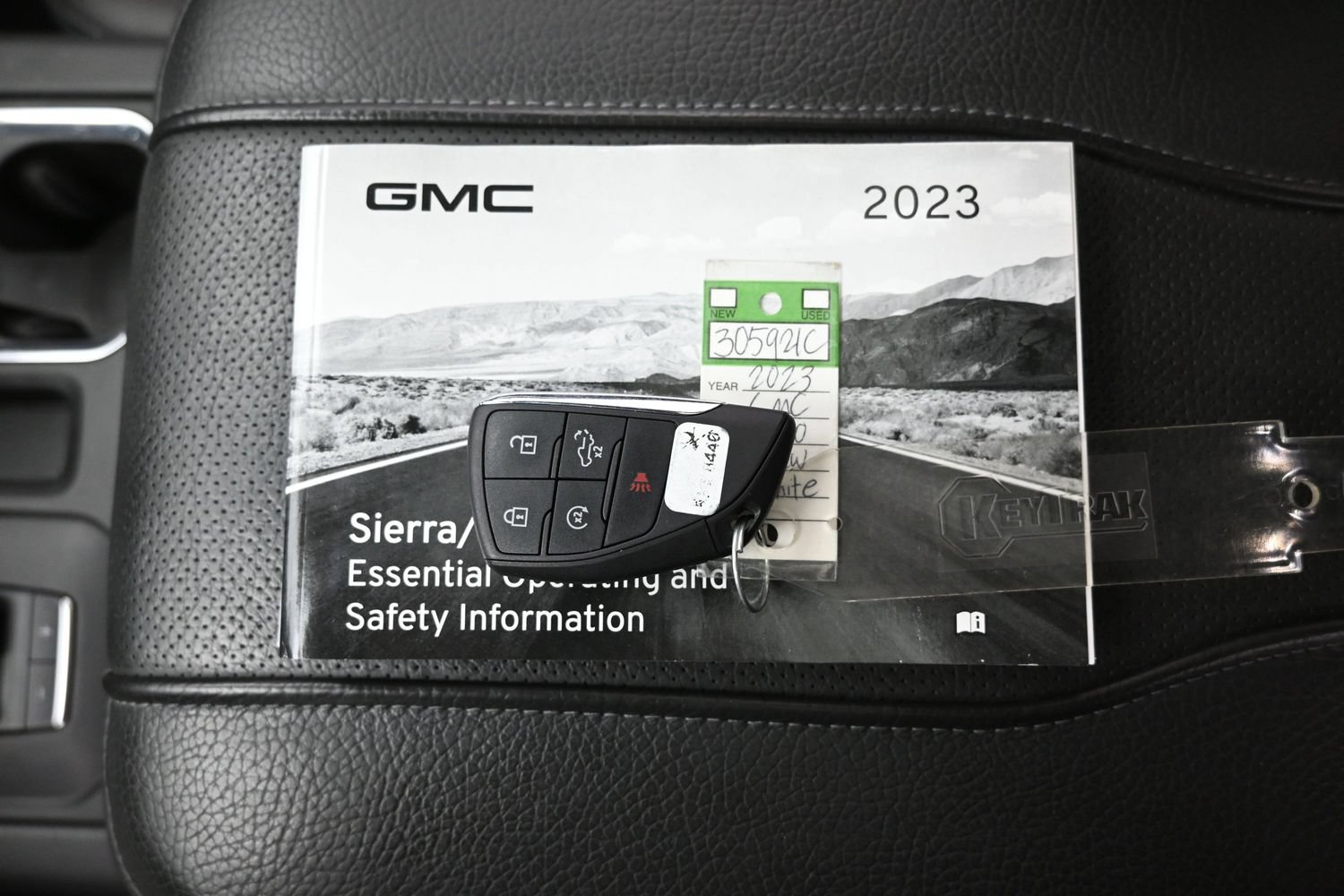 Used 2023 GMC Sierra 1500 Denali w/ Denali Reserve Package AWD/4WD image 20