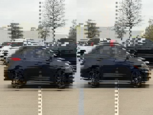 Used 2025 Toyota Corolla SE image 3