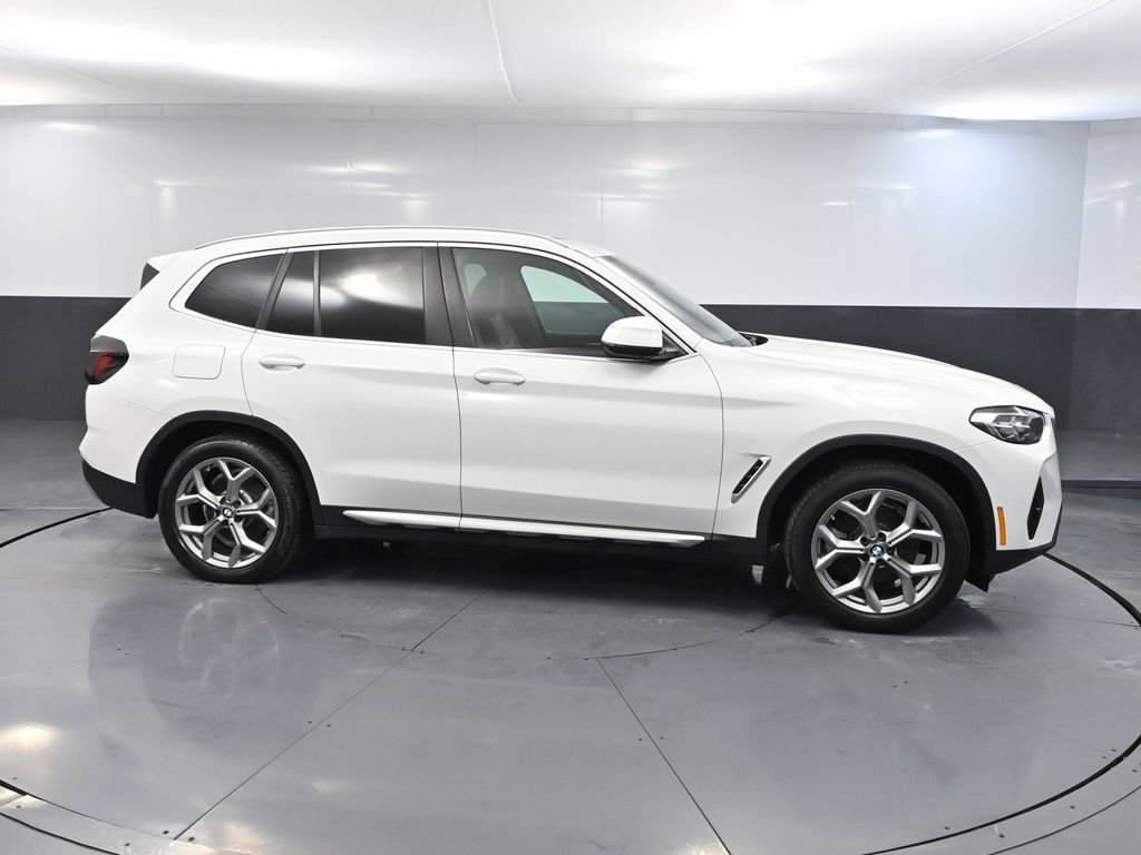 Used 2023 BMW X3 xDrive30i image 4