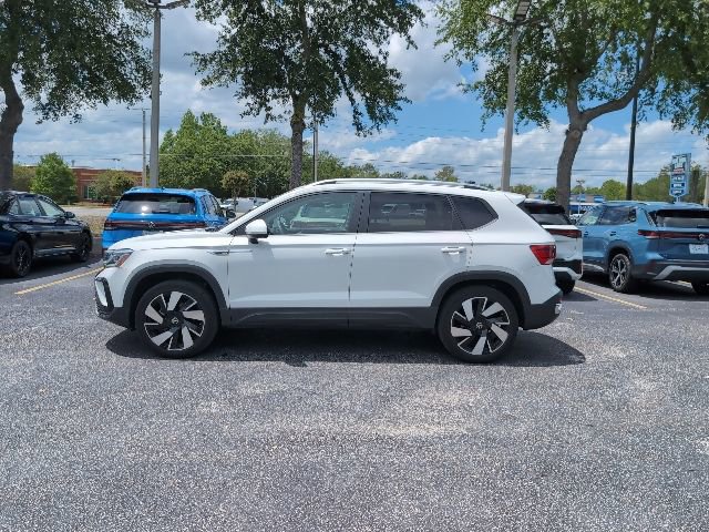 Used 2023 Volkswagen Taos SEL AWD/4WD image 3