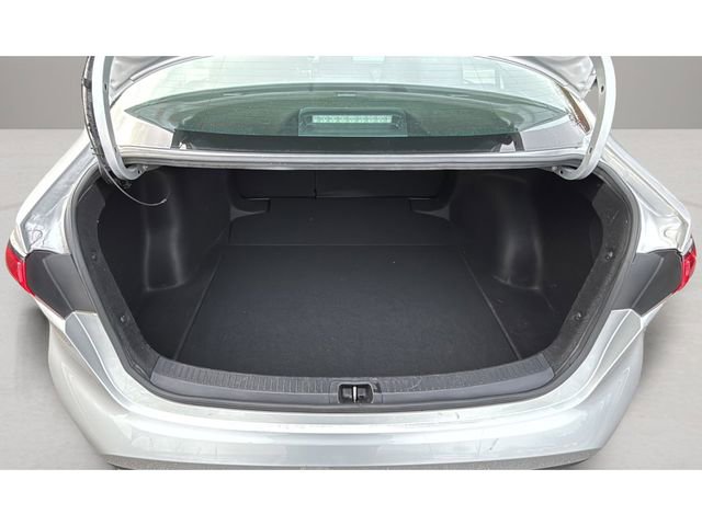 Used 2023 Toyota Corolla LE image 28