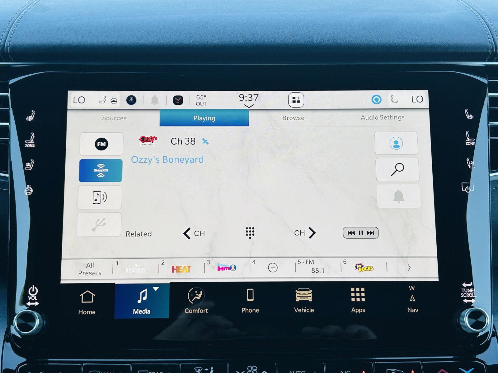 New 2026 Jeep Grand Wagoneer L Limited AWD/4WD image 29