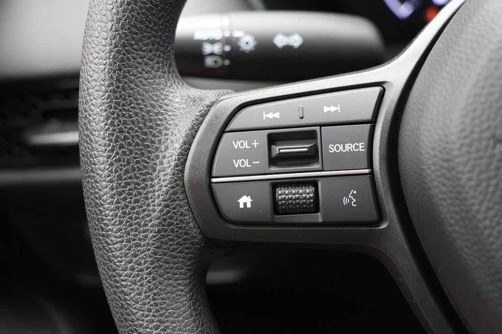 Used 2025 Honda HR-V LX image 19