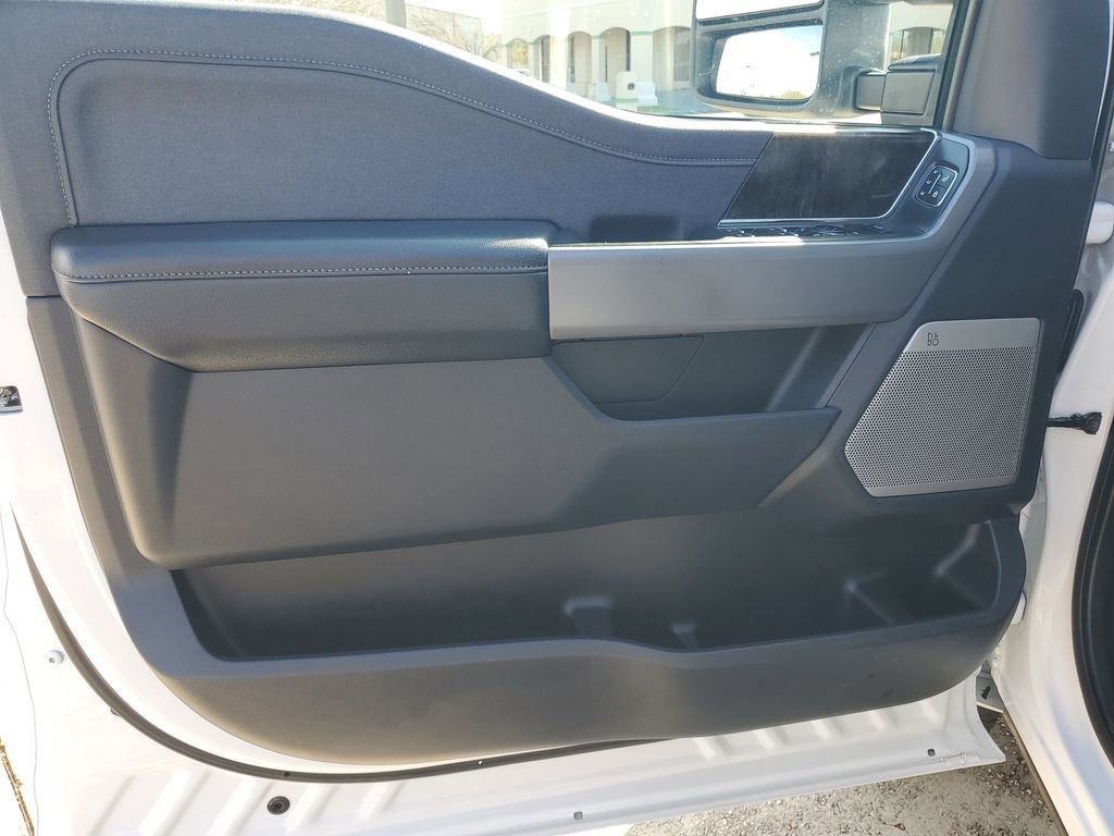 Used 2024 Ford F250 Lariat image 8