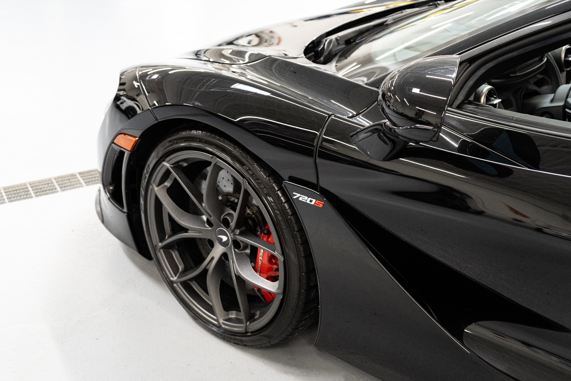 Used 2020 McLaren 720S Luxury RWD image 41