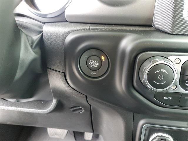 New 2023 Jeep Gladiator Willys image 18