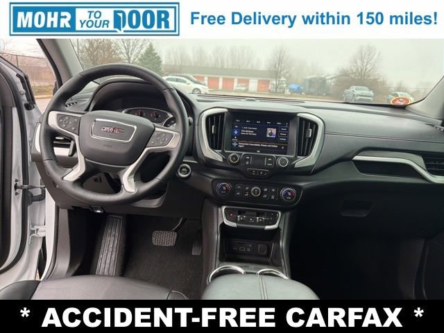 Used 2024 GMC Terrain SLT image 35