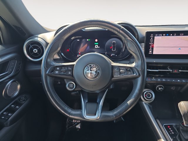 Used 2024 Alfa Romeo Tonale Ti AWD/4WD image 12