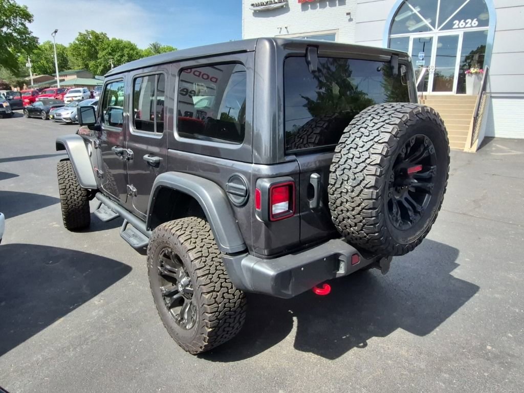 Used 2022 Jeep Wrangler Unlimited Rubicon w/ Cold Weather Group AWD/4WD image 3