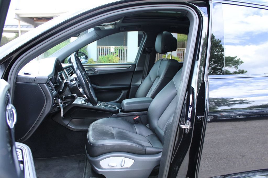Used 2016 Porsche Macan S AWD/4WD image 14