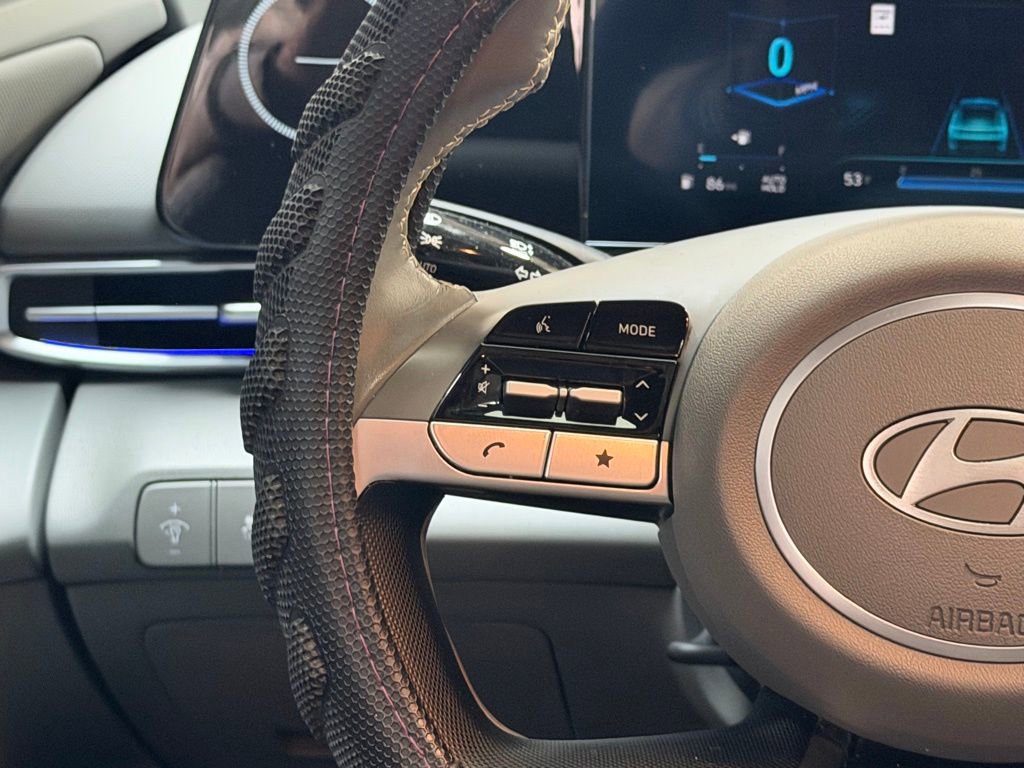 Certified 2024 Hyundai Elantra SEL w/ Convenience Package image 18