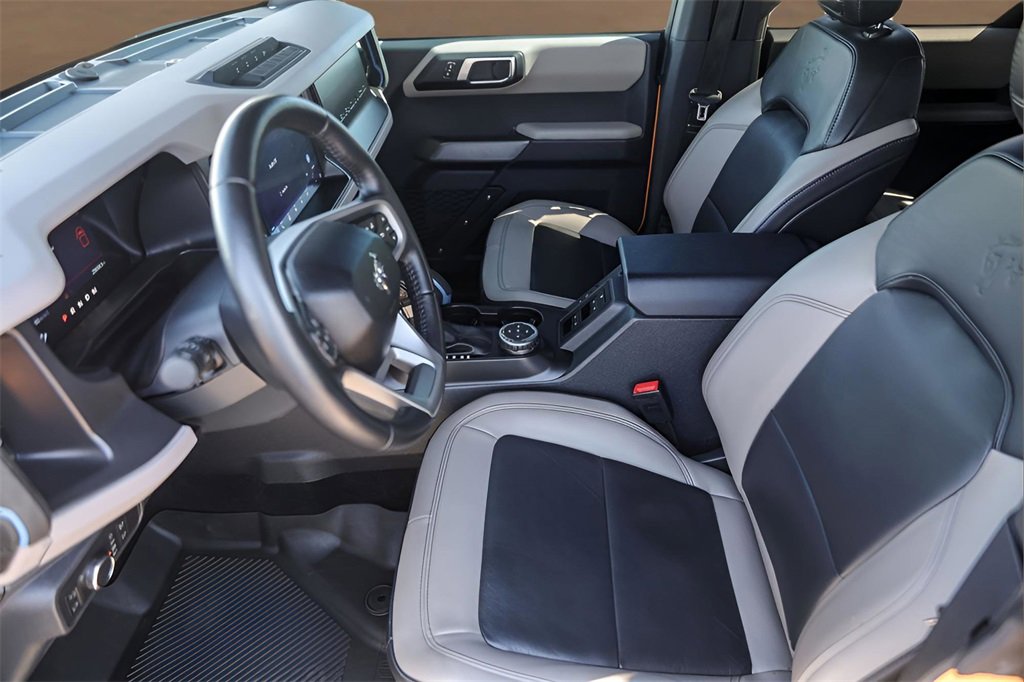 Used 2022 Ford Bronco Wildtrak image 9