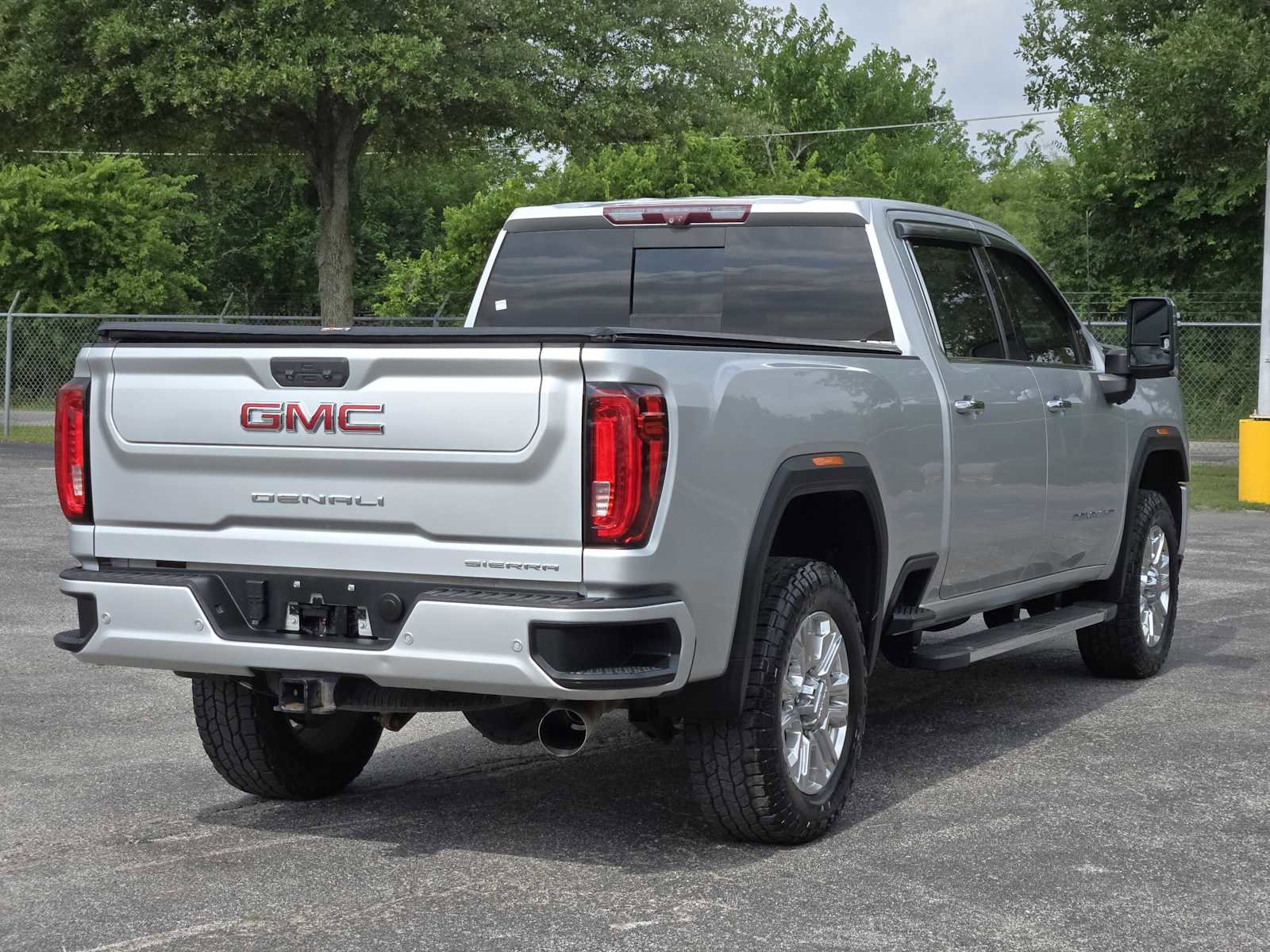 Used 2020 GMC Sierra 2500 Denali w/ Denali Ultimate Package AWD/4WD image 7