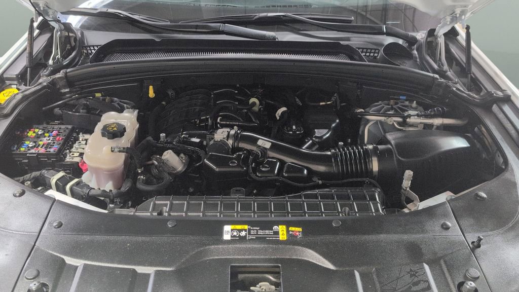Used 2024 Jeep Grand Cherokee Summit AWD/4WD image 26