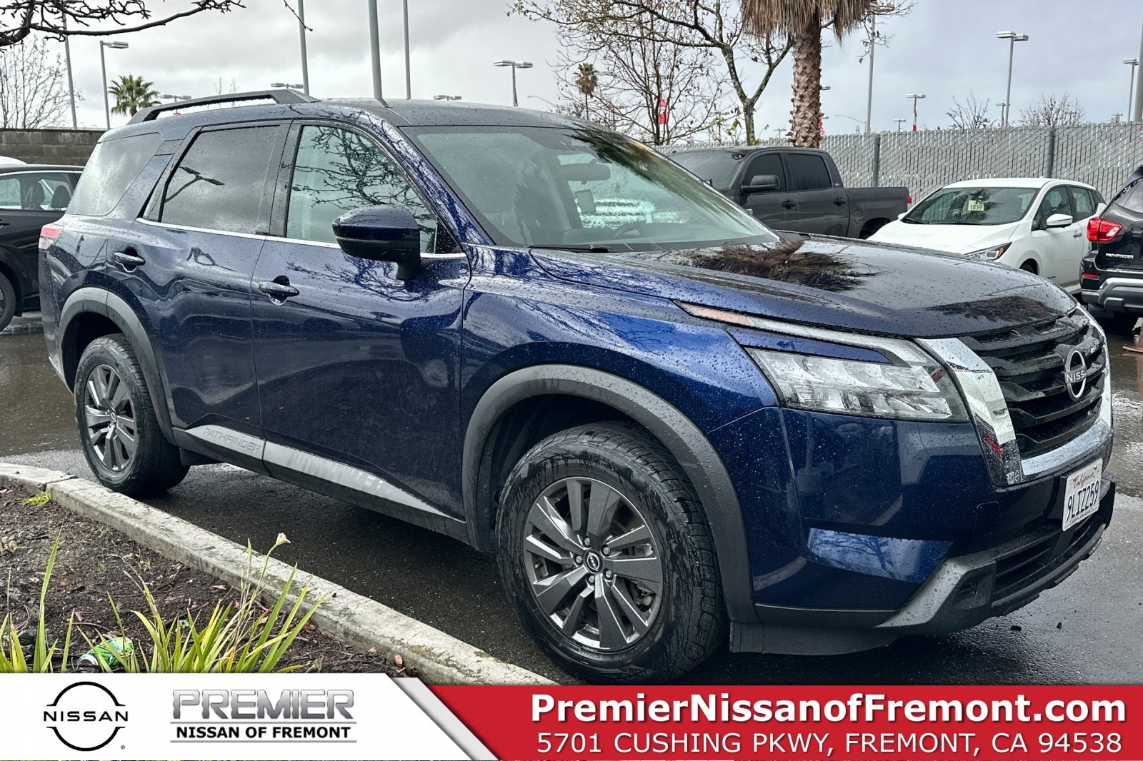 Certified 2024 Nissan Pathfinder SV