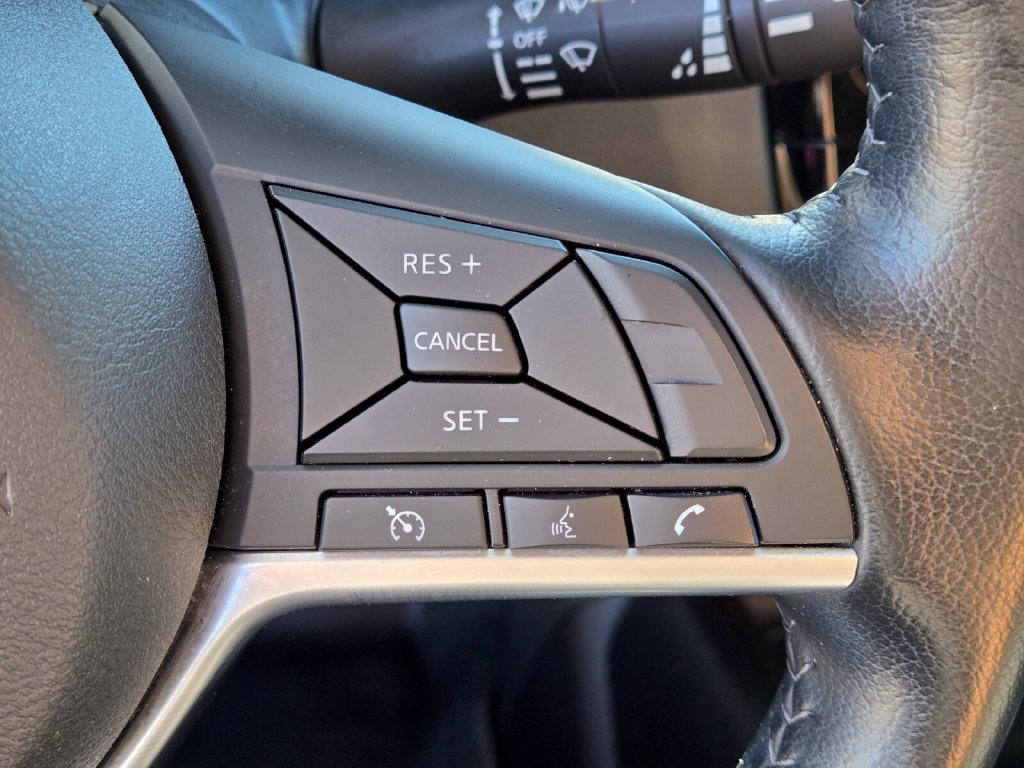 Certified 2022 Nissan Rogue Sport SV AWD/4WD image 31