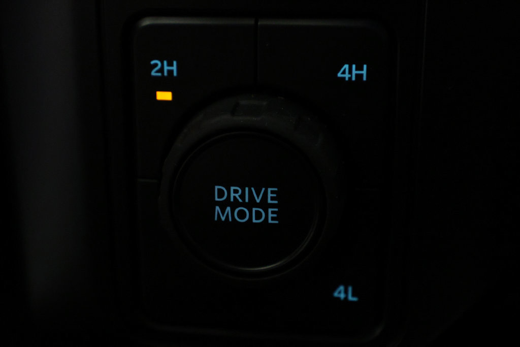Used 2026 Ford F350 Platinum AWD/4WD image 24