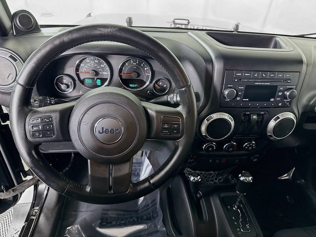 Used 2012 Jeep Wrangler Sahara w/ Connectivity Group AWD/4WD image 3