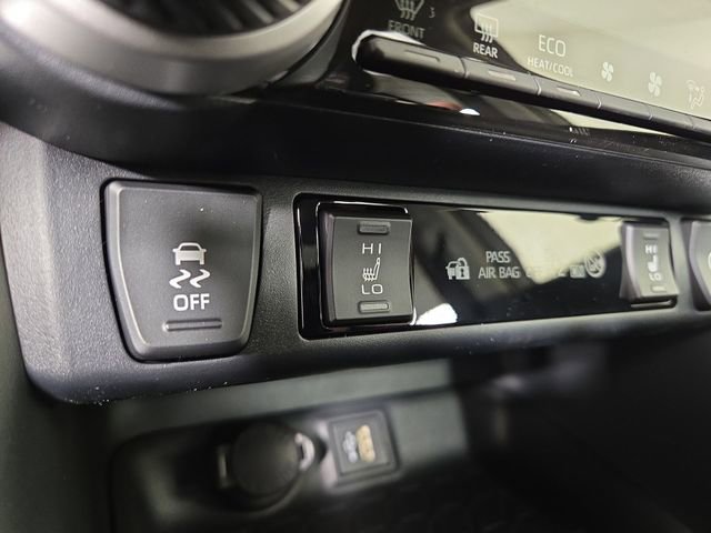 New 2025 Toyota RAV4 XLE image 27