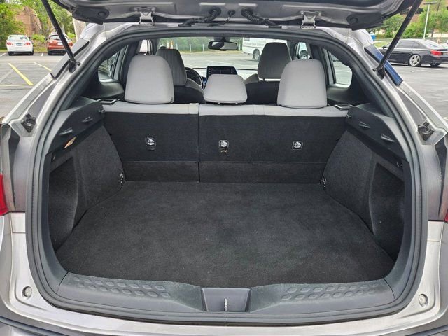Used 2019 Toyota C-HR XLE FWD image 21