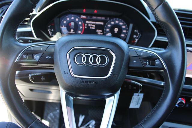 Used 2023 Audi Q3 2.0T Premium image 19