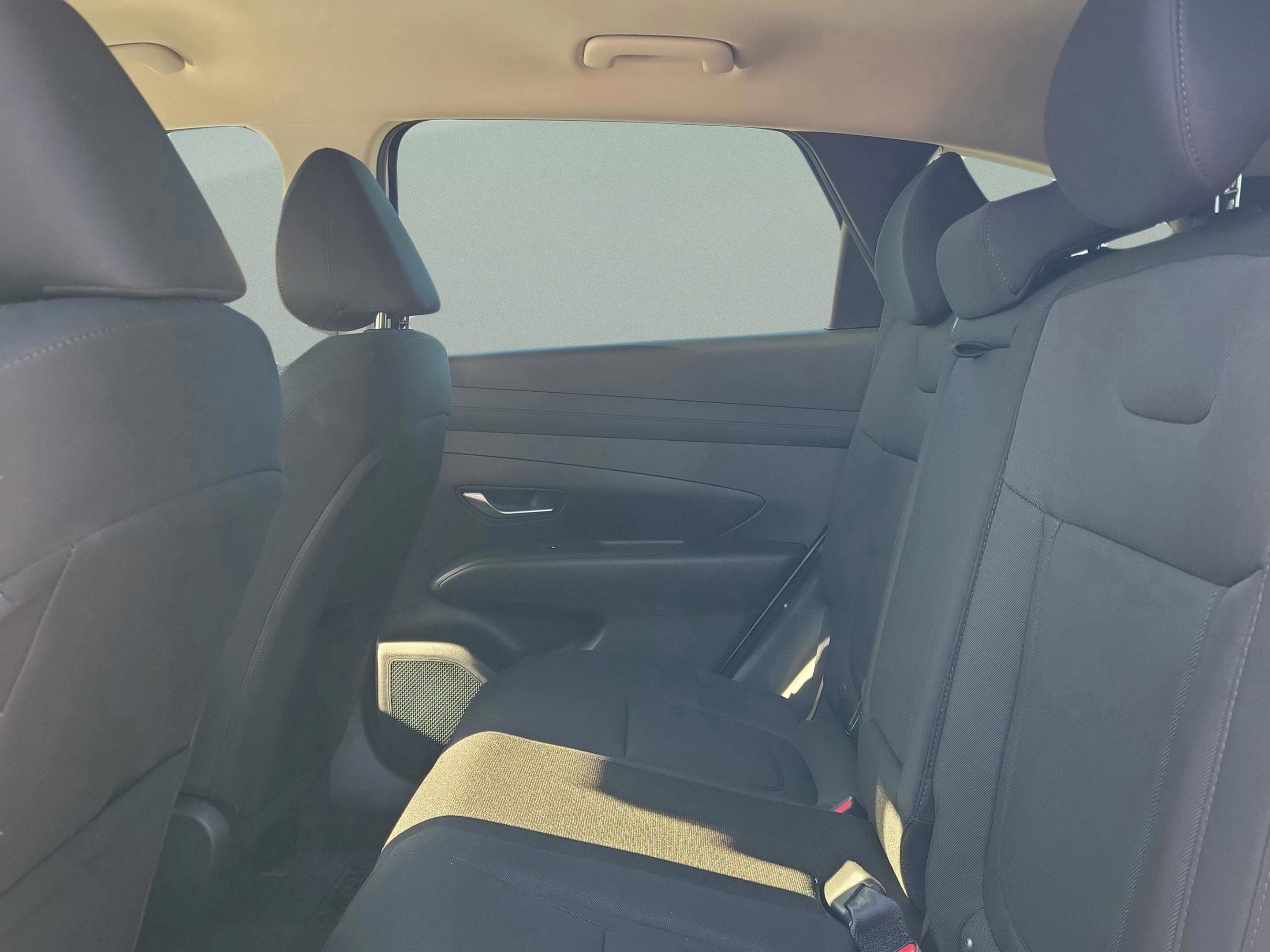 New 2026 Hyundai Tucson Blue SE image 30