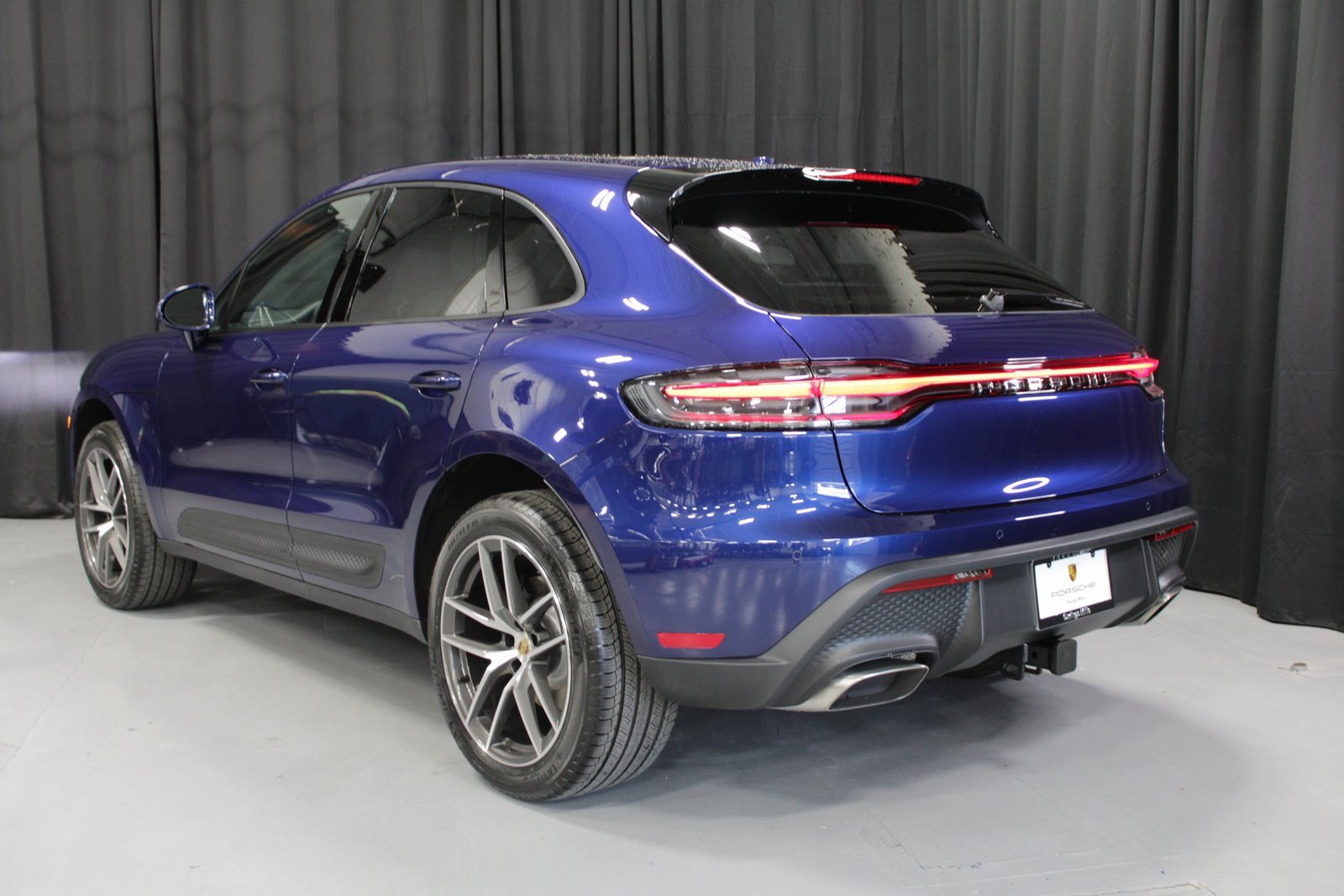 New 2026 Porsche Macan image 3