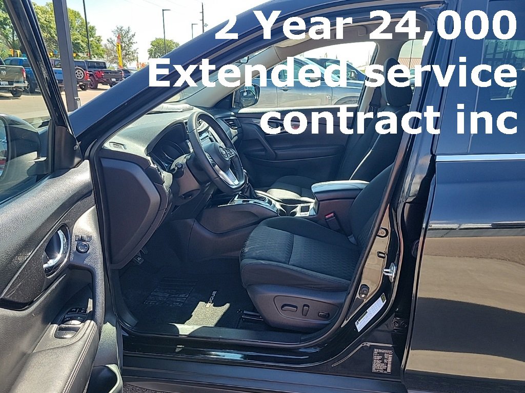 Used 2019 Nissan Rogue SV image 10