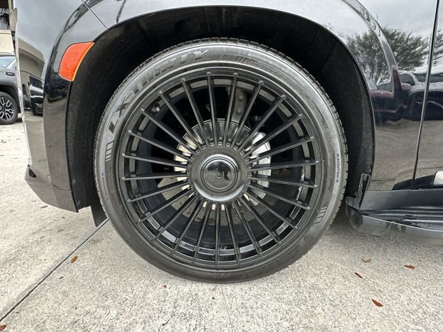 Used 2023 Cadillac Escalade Luxury image 18