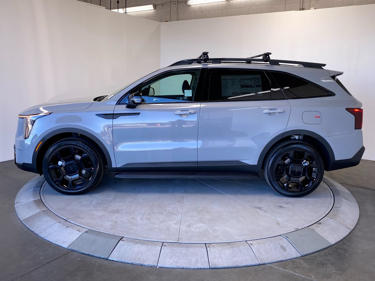 New 2026 Kia Sorento SX AWD/4WD image 2