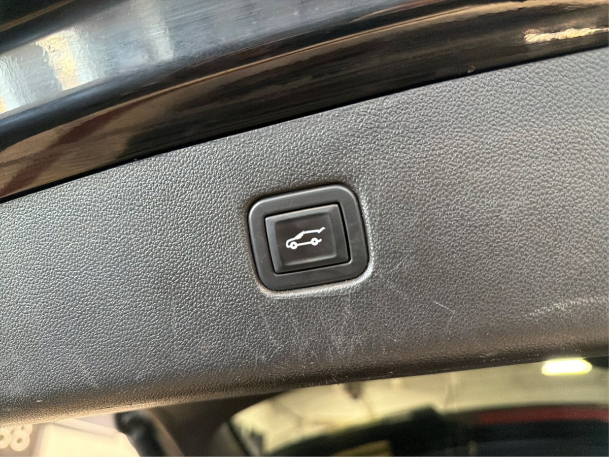 Used 2020 Chevrolet Blazer RS AWD/4WD image 14