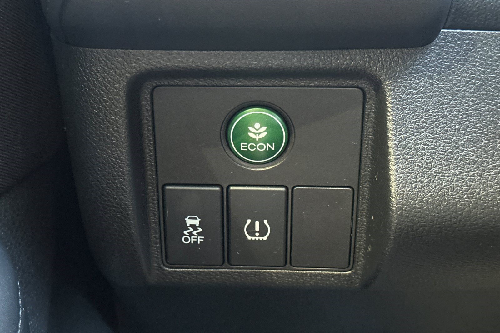 Used 2018 Honda HR-V EX image 33