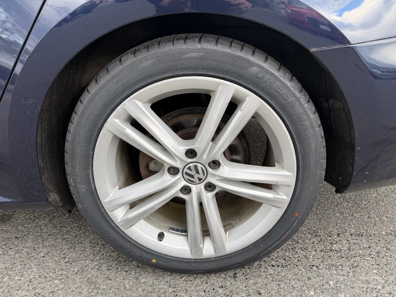 Used 2015 Volkswagen Passat TDI SEL Premium image 12