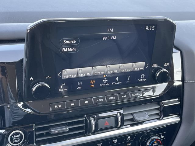 Used 2023 Nissan Pathfinder SL FWD image 17