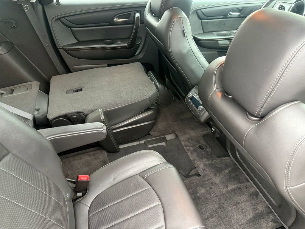 Used 2016 Chevrolet Traverse LTZ image 23