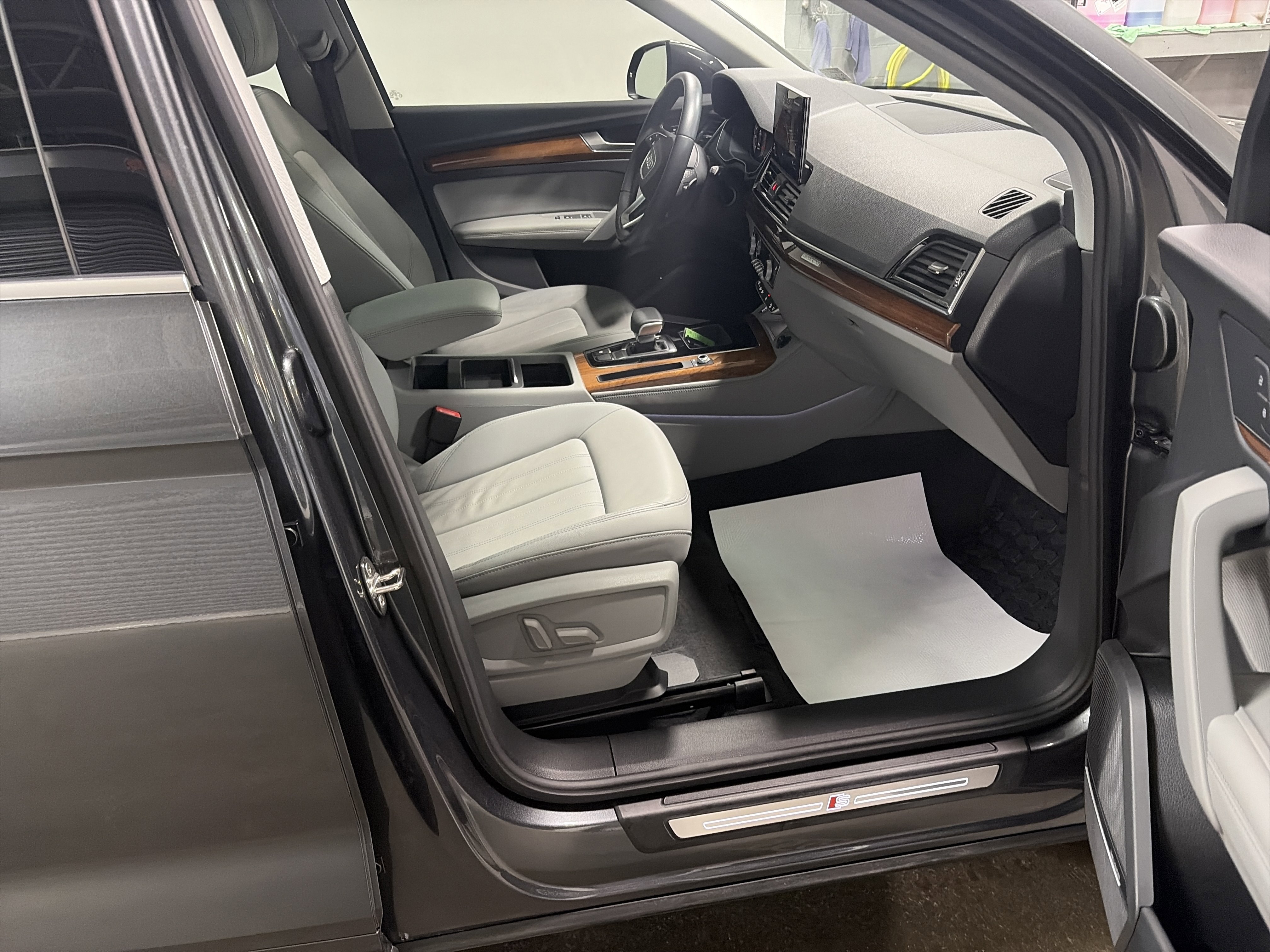 Used 2022 Audi Q5 2.0T Premium Plus AWD/4WD image 32