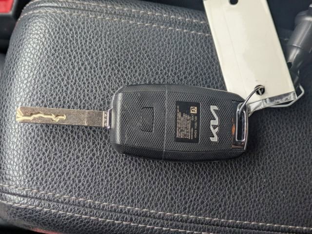 Used 2022 Kia Rio S image 32