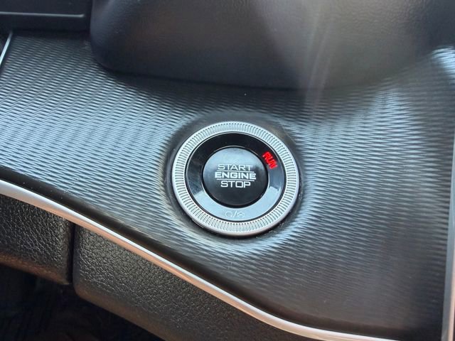 Used 2024 Jeep Grand Cherokee Laredo X AWD/4WD image 3