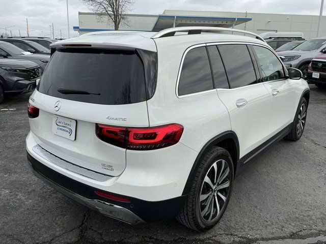 Used 2023 Mercedes-Benz GLB 250 4MATIC image 3