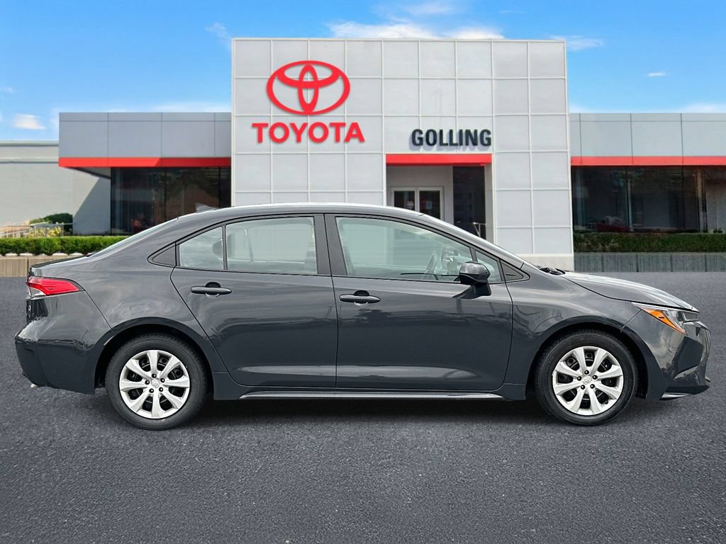 Used 2025 Toyota Corolla LE FWD image 6