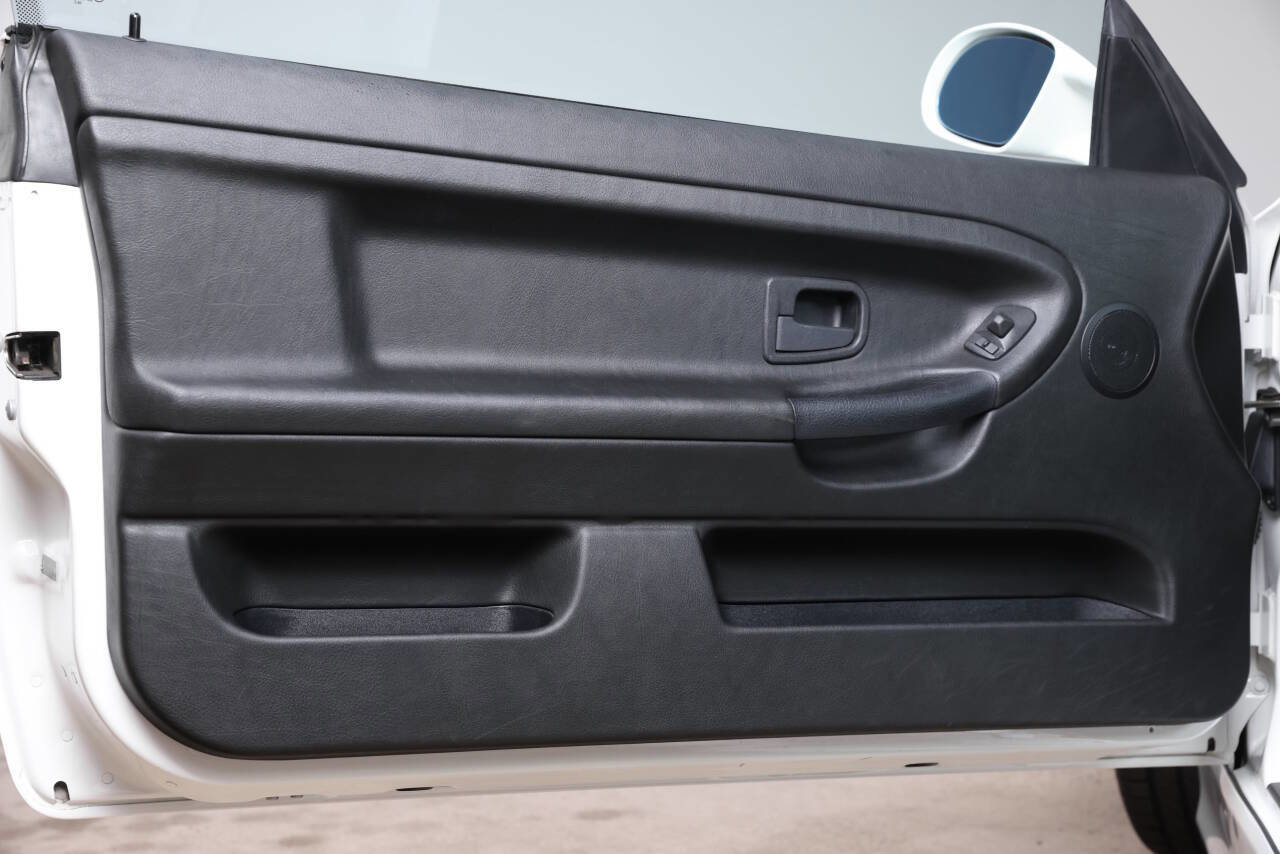 Used 1995 BMW M3 Coupe image 89