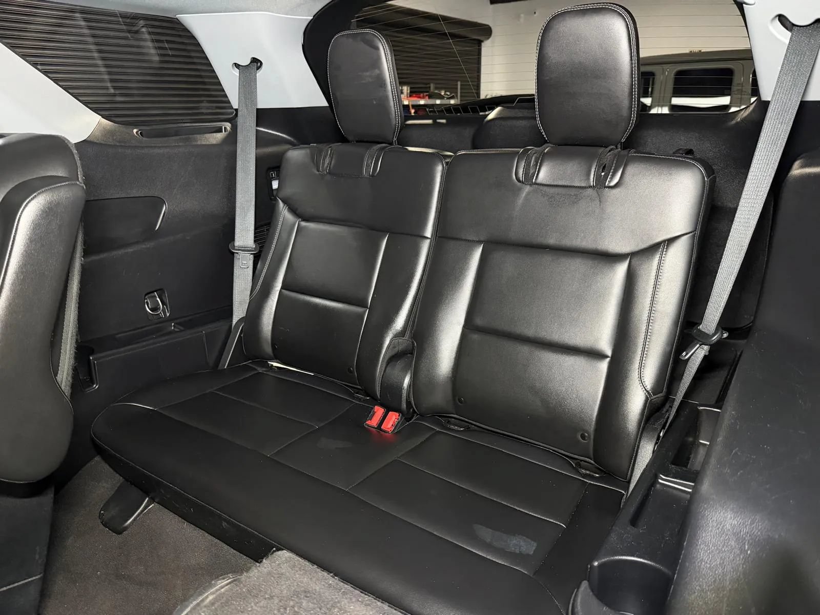 Used 2022 Ford Explorer XLT w/ Equipment Group 202A RWD image 17