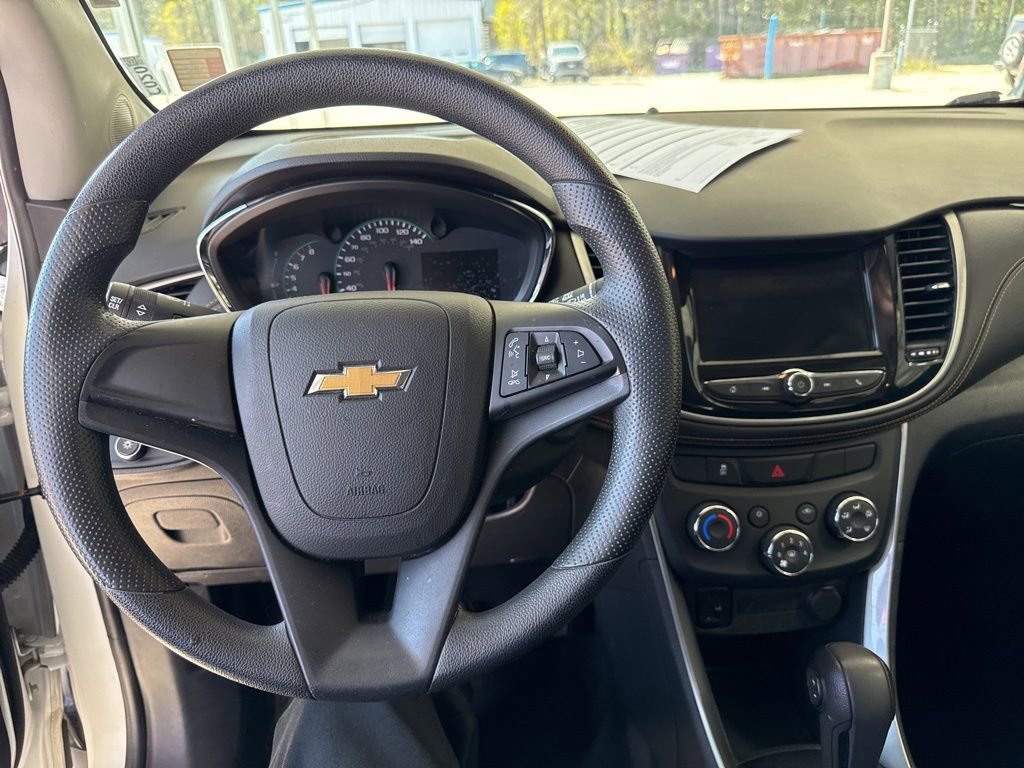 Used 2018 Chevrolet Trax LS video 3