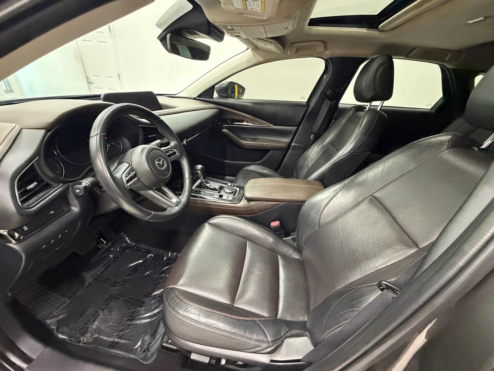 Used 2021 MAZDA CX-30 AWD 2.5 S w/ Premium Package image 14