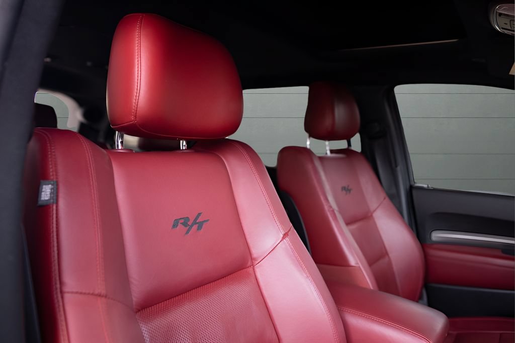 Used 2018 Dodge Durango R/T w/ Blacktop Package AWD/4WD image 82