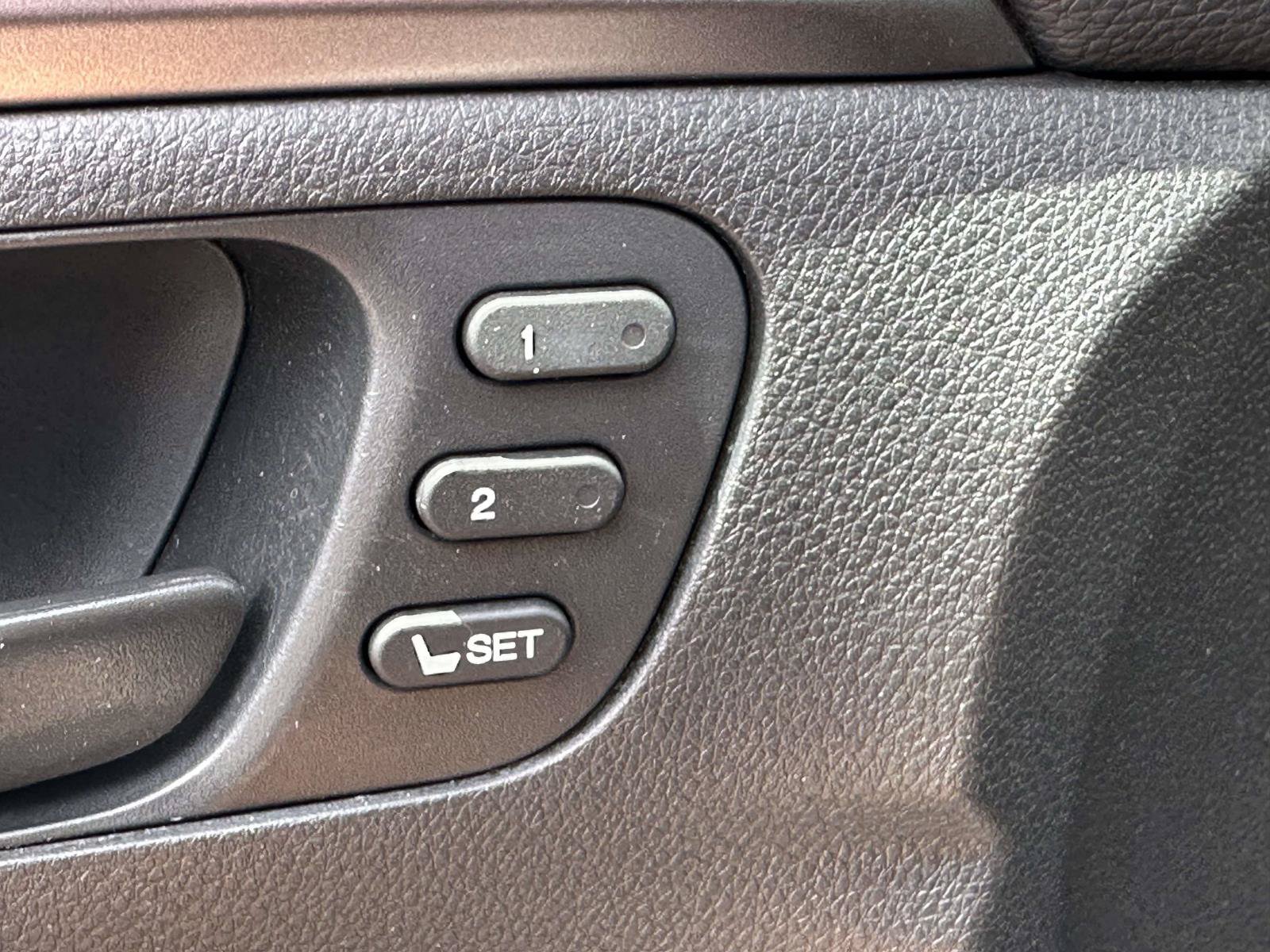 Used 2023 Honda Passport EX-L image 31