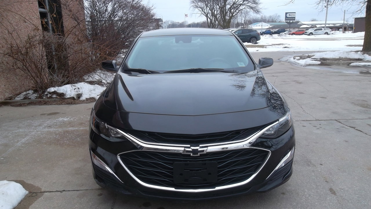 Used 2025 Chevrolet Malibu RS image 4