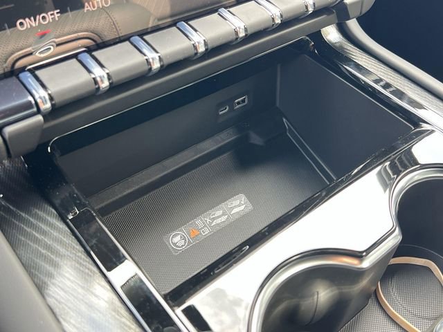 New 2026 GMC Yukon XL AT4 w/ AT4 Premium Plus Package image 12