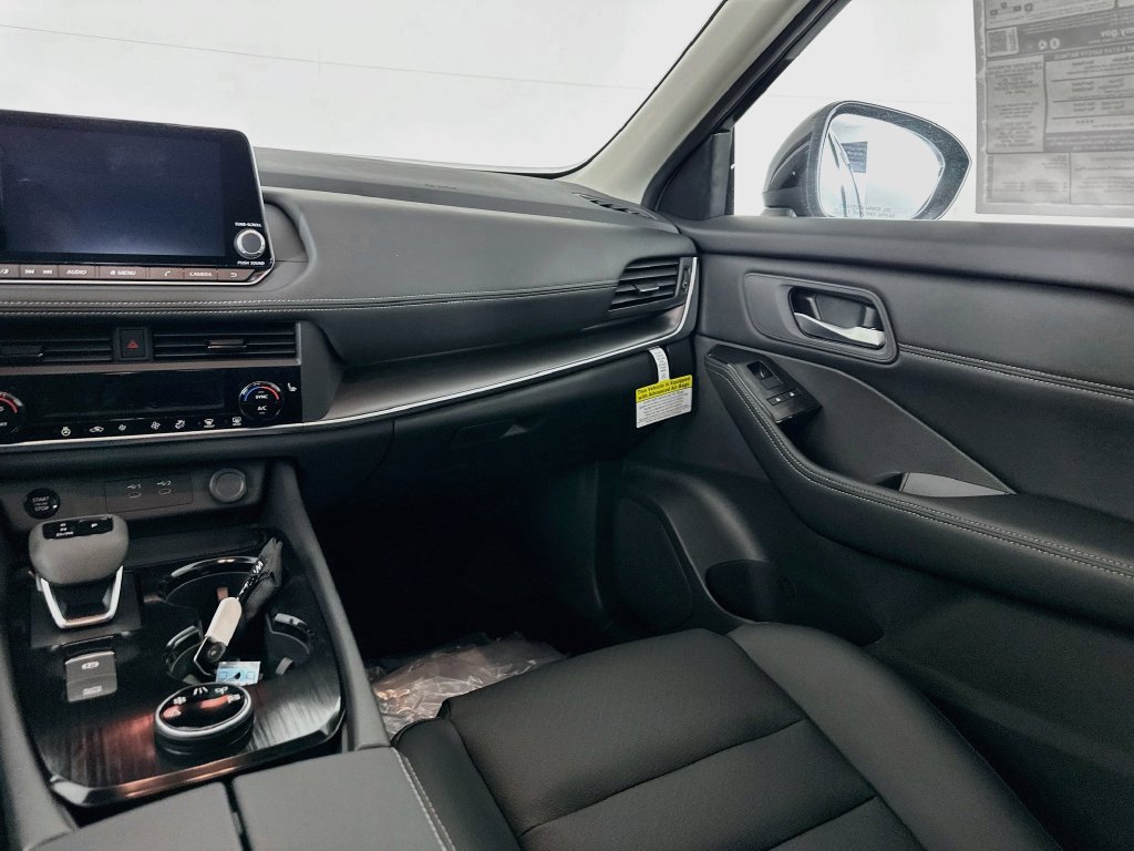 New 2026 Nissan Rogue Dark Armor AWD/4WD image 31