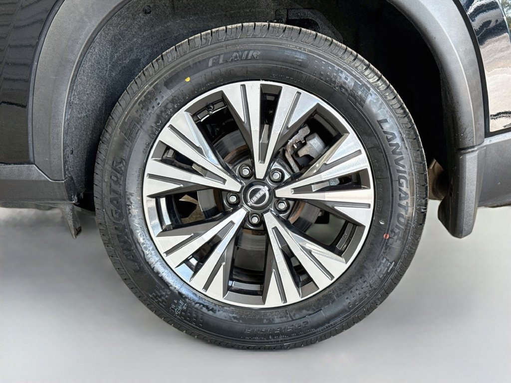 Used 2023 Nissan Rogue SV FWD image 36